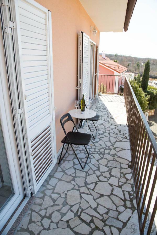 Apartman Matea Daire Malinska Dış mekan fotoğraf